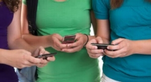 Υπ.Παιδείας: Απαγορεύεται οι μαθητές να έχουν κινητά &amp; tablets στα σχολεία