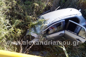 Αυτοκίνητο εξετράπη σε κανάλι στην Τ.Κ. Καλοχωρίου