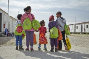 «Εμάς μας ρώτησε κανείς;» Οι μαθητές  δημοτικού σχολείου απαντούν στους γονείς που λένε ΟΧΙ στα προσφυγόπουλα