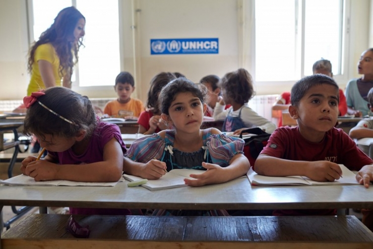 Υπ. Παιδείας:Μόνο τα εμβολιασμένα προσφυγόπουλα θα ενταχθούν στα σχολεία