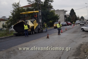 Εργασίες αποκατάστασης του οδοστρώματος σε τμήμα της οδού 28ης Οκτωβρίου στην Αλεξάνδρεια