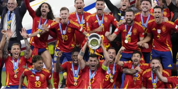 EURO 2024: Πρωταθλήτρια Ευρώπης για τέταρτη φορά η Ισπανία - Νίκησε με 2-1 την Αγγλία