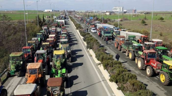 Αγρότες από το Μαξίμου:Επιστρέφουμε στα μπλόκα θα αποφασίσουμε για τη συνέχεια στις συνελεύσεις