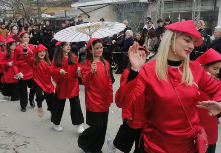 Η Μελίκη χόρεψε στο Ρυθμό του Καρναβαλιού! (β΄ φωτορεπορτάζ)