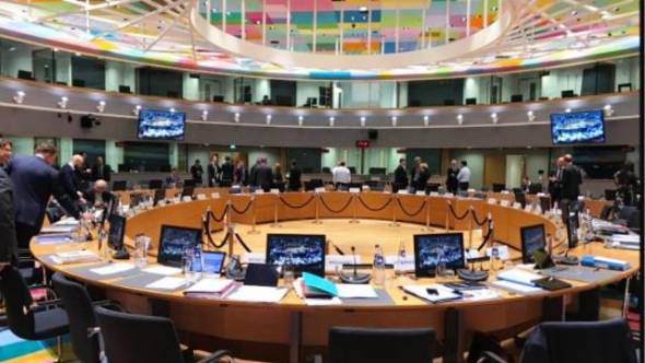 Eurogroup: Ανεπαρκής συμβιβασμός σε πακέτο €540 δισ. χωρίς ευρωομόλογα