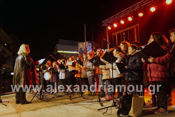 Χριστουγεννιάτικα ακούσματα από την ΄΄Μελισσάνθη&#039;&#039; στην πρεμιέρα των εκδηλώσεων στην Αλεξάνδρεια