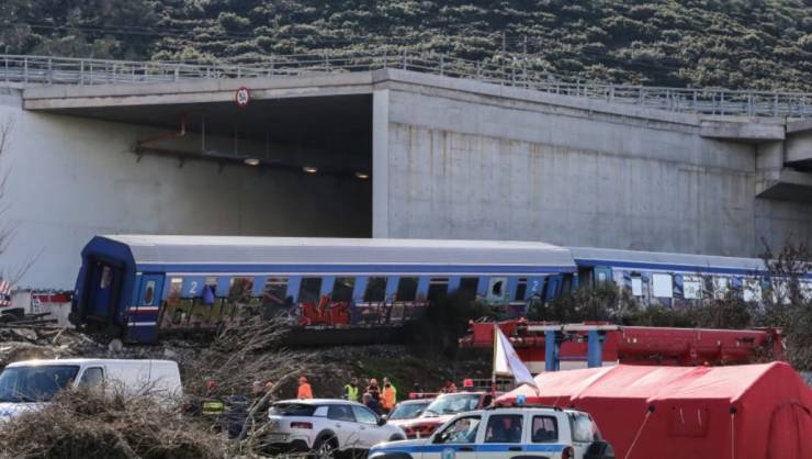 Εξοργιστικό μήνυμα – ιός με «δόλωμα» την τραγωδία στα Τέμπη: Προσοχή σε SMS και Messenger