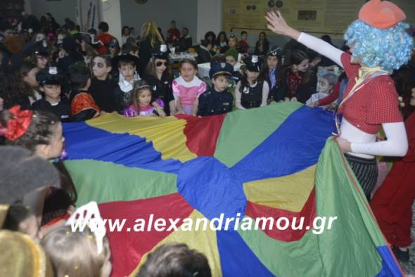 Το ξέφρενο αποκριάτικο πάρτυ του 1ου &amp; 5ου Δημοτικών Σχολείων Αλεξάνδρειας(φωτο-βίντεο)