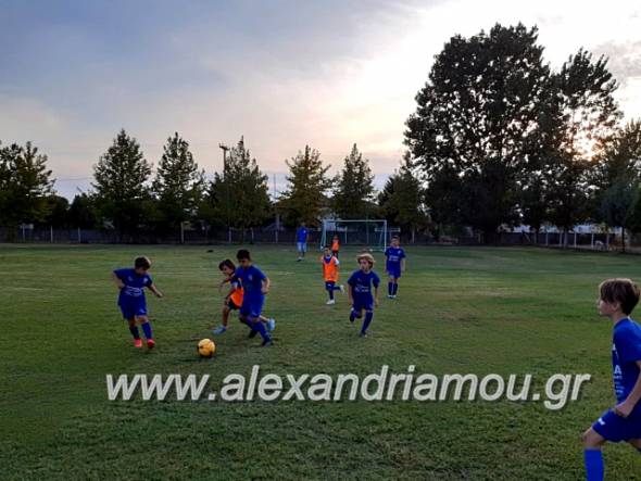 Ξεκίνησαν οι προπονήσεις της Ακαδημίας Ποδοσφαίρου του &quot;Αστέρα&quot; Αλεξάνδρειας (φώτο)