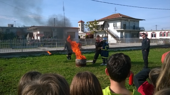 ΑΣΚΗΣΗ ΕΤΟΙΜΟΤΗΤΑΣ ΣΕ ΠΕΡΙΠΤΩΣΗ ΣΕΙΣΜΟΥ ΚΑΙ ΕΝΗΜΕΡΩΣΗ – ΕΚΠΑΙΔΕΥΣΗ ΑΠΟ ΤΗΝ Π.Υ. ΑΛΕΞΑΝΔΡΕΙΑΣ ΣΤΟ ΔΗΜΟΤΙΚΟ ΣΧΟΛΕΙΟ ΚΛΕΙΔΙΟΥ