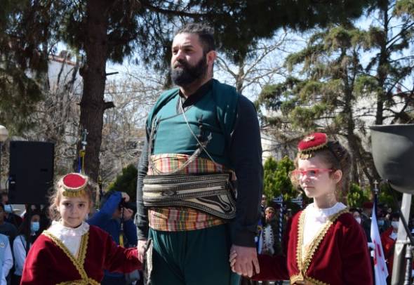 Επιμνημόσυνη Δέηση και Κατάθεση Στεφάνων στην Αλεξάνδρεια για την Επέτειο της 25ης Μαρτίου 1821(φωτο-βιντεο)